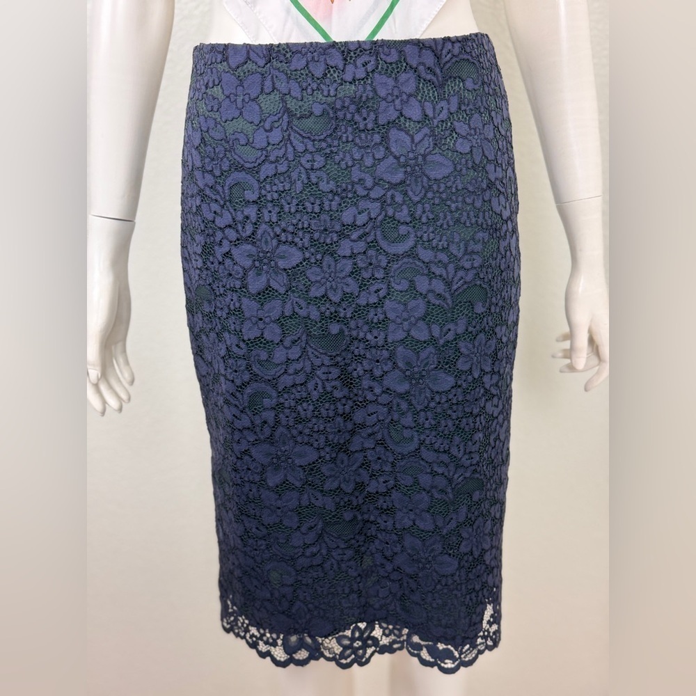 Tory Burch Size 2 Green Navy Lace Pencil Skirt Scalloped Embroidered Floral Slit